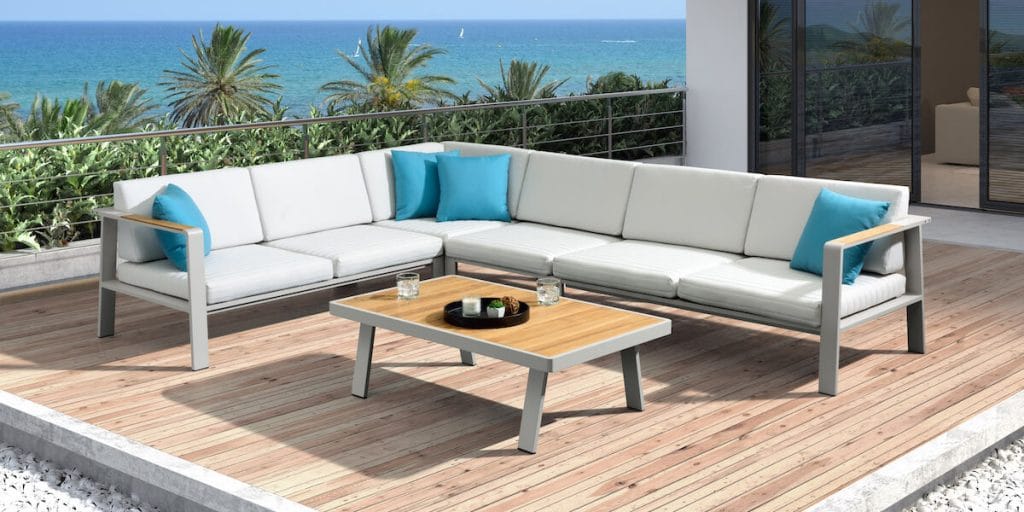 Higold Milano propone divani tavolo da giardino – Collezione Nofi