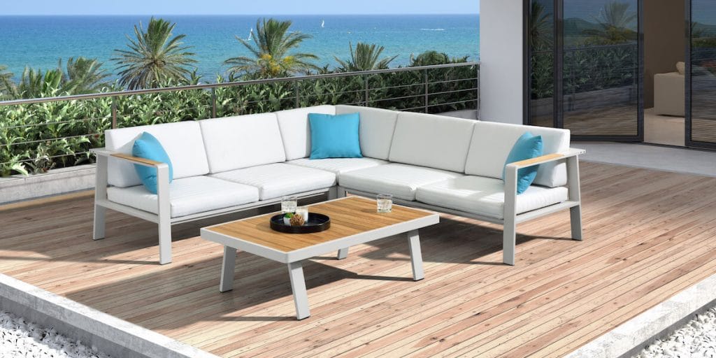 Higold Milano propone divani tavolo da giardino – Collezione Nofi