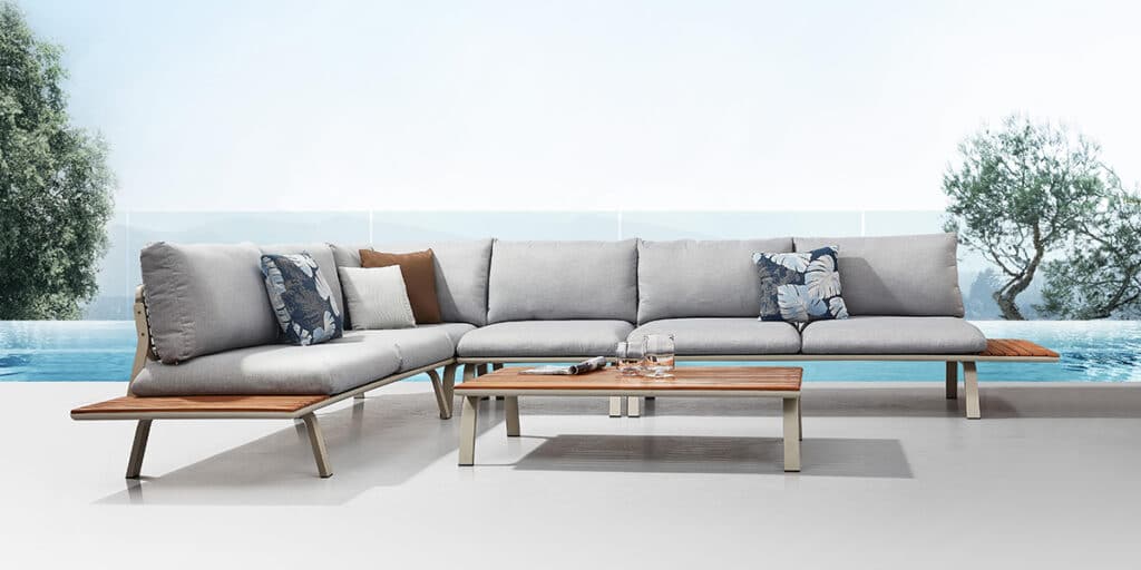 Higold Milano propone divani da giardino – Realizzazione PUNTO collection